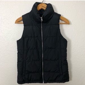 Old navy puffer vest